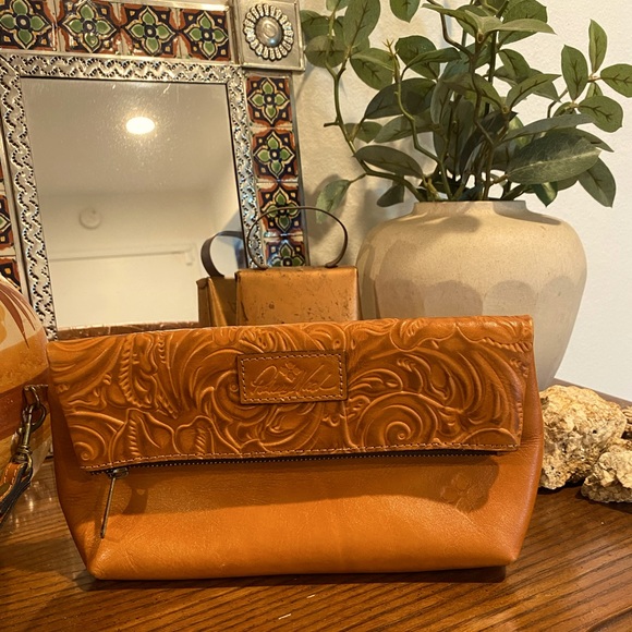 Patricia Nash - Picture 1 of 6